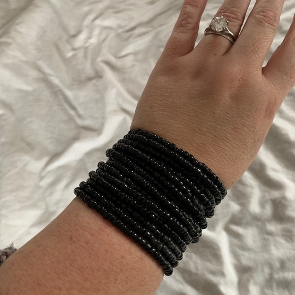 đź–¤ Beaded Cuff - Picture 2 of 3